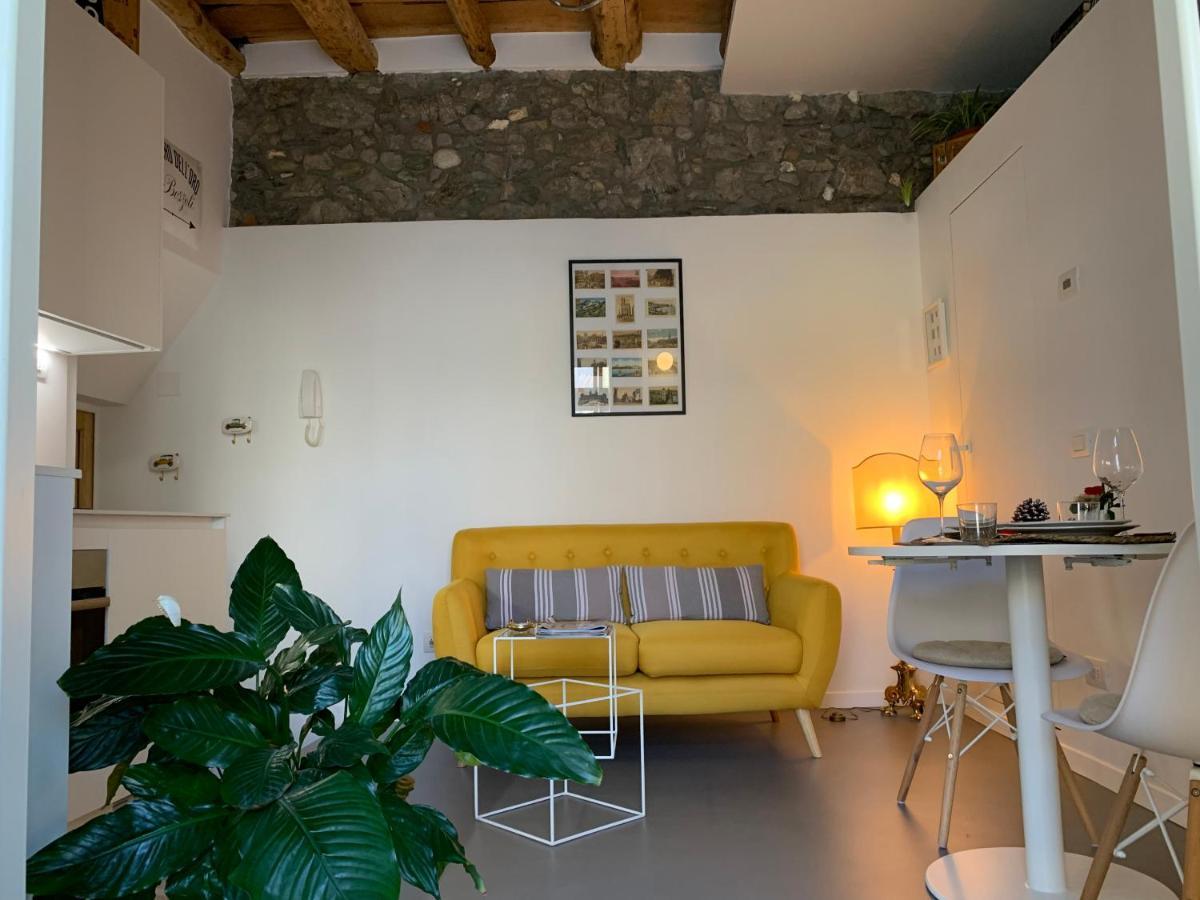 Paola - - Menaggio, Di *